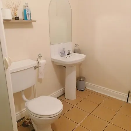 Barrow Mews Views Apartment *